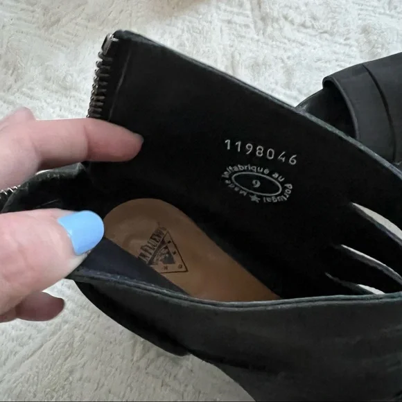 John Fluevog prepare Axe Black Leather Slit Open-Toe Platform Sandals size 9 - Picture 12 of 14